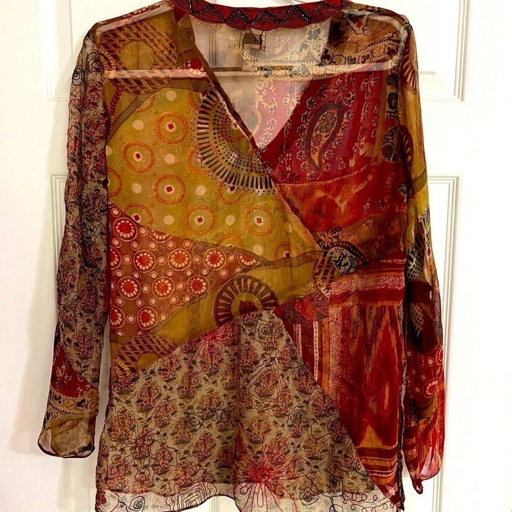 Chico’s NEW Silk long sleeve Sheer Tunic,V-neck embroidered neckline, Sz1, Sz S - Picture 6 of 15